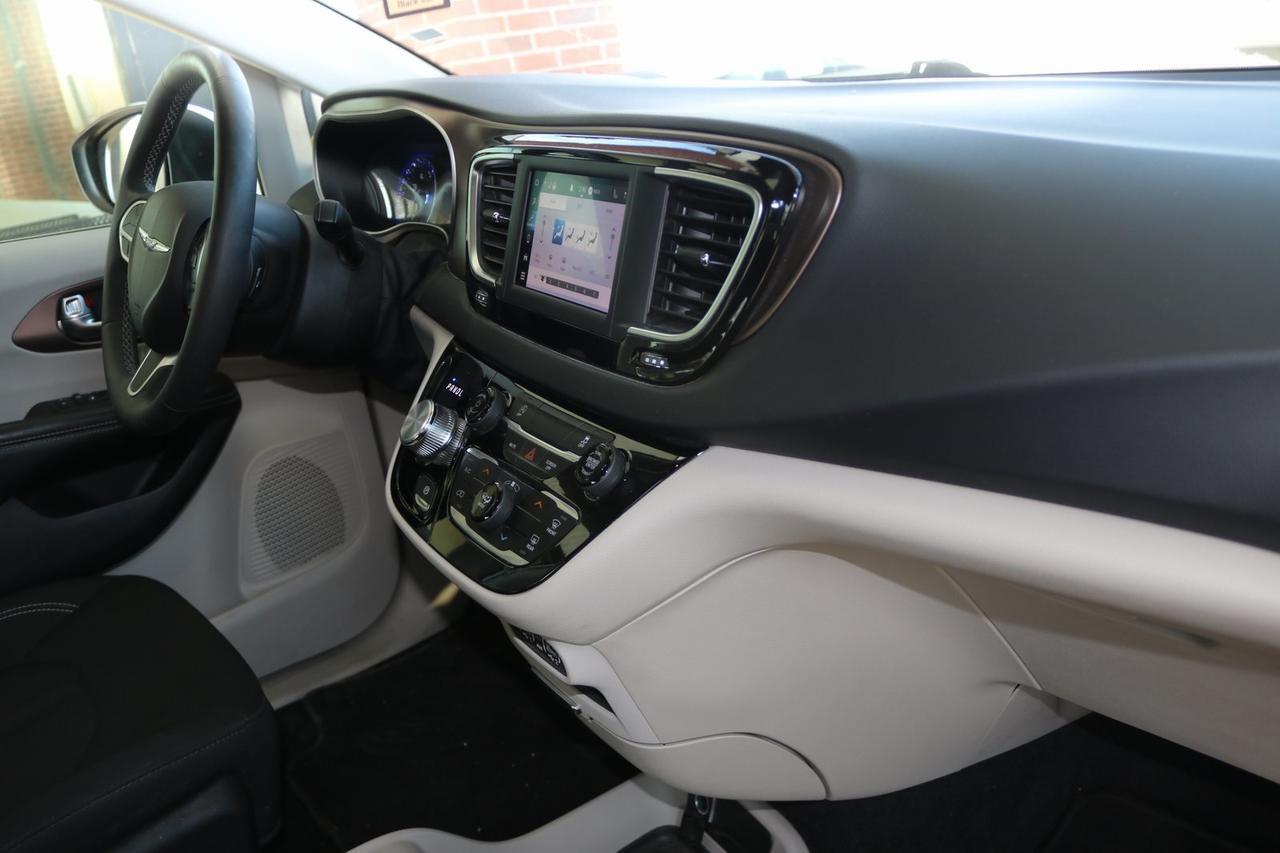 2023 Chrysler Voyager LX Fredericksburg VA