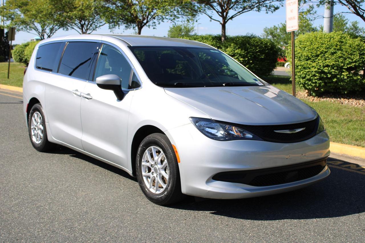 2023 Chrysler Voyager