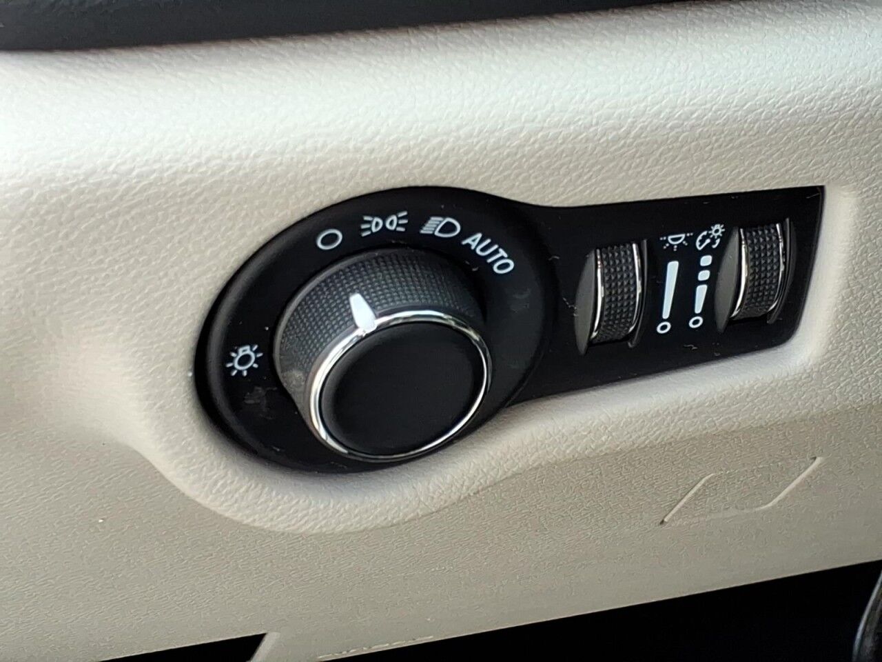 2023 Chrysler Voyager (fleet-only) LX Uvalde TX