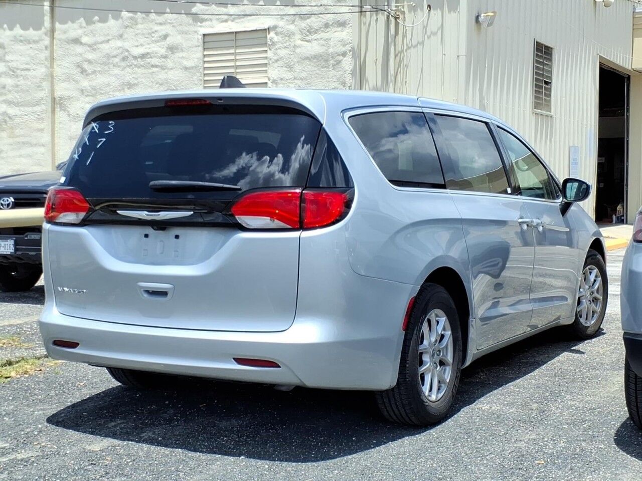 2023 Chrysler Voyager (fleet-only) LX Uvalde TX