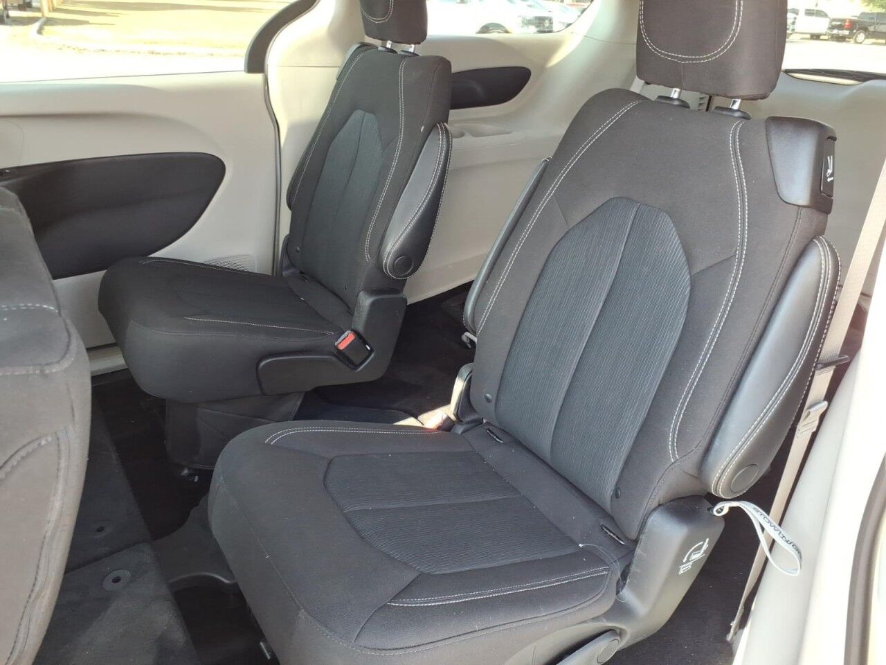 2023 Chrysler Voyager (fleet-only) LX Uvalde TX