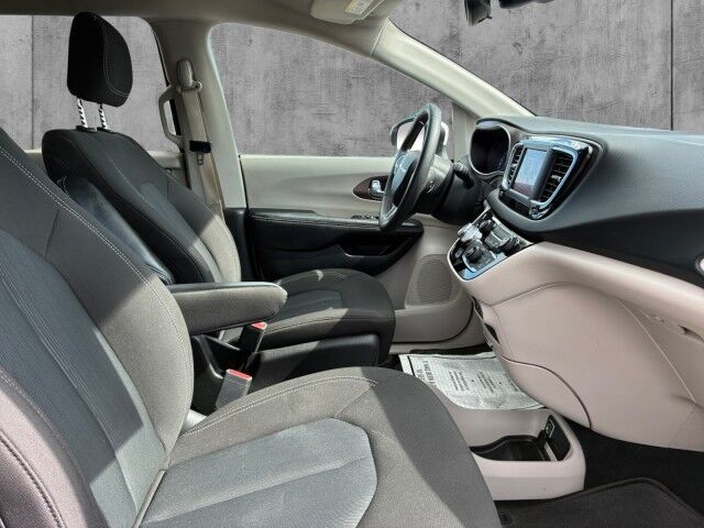 2023 Chrysler Voyager (fleet-only) LX Burnet TX