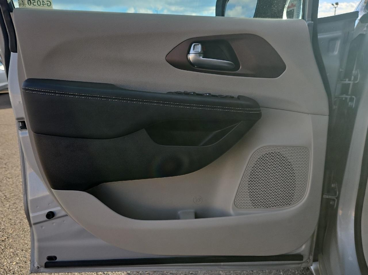 2023 Chrysler Voyager (fleet-only) LX Grand Junction CO