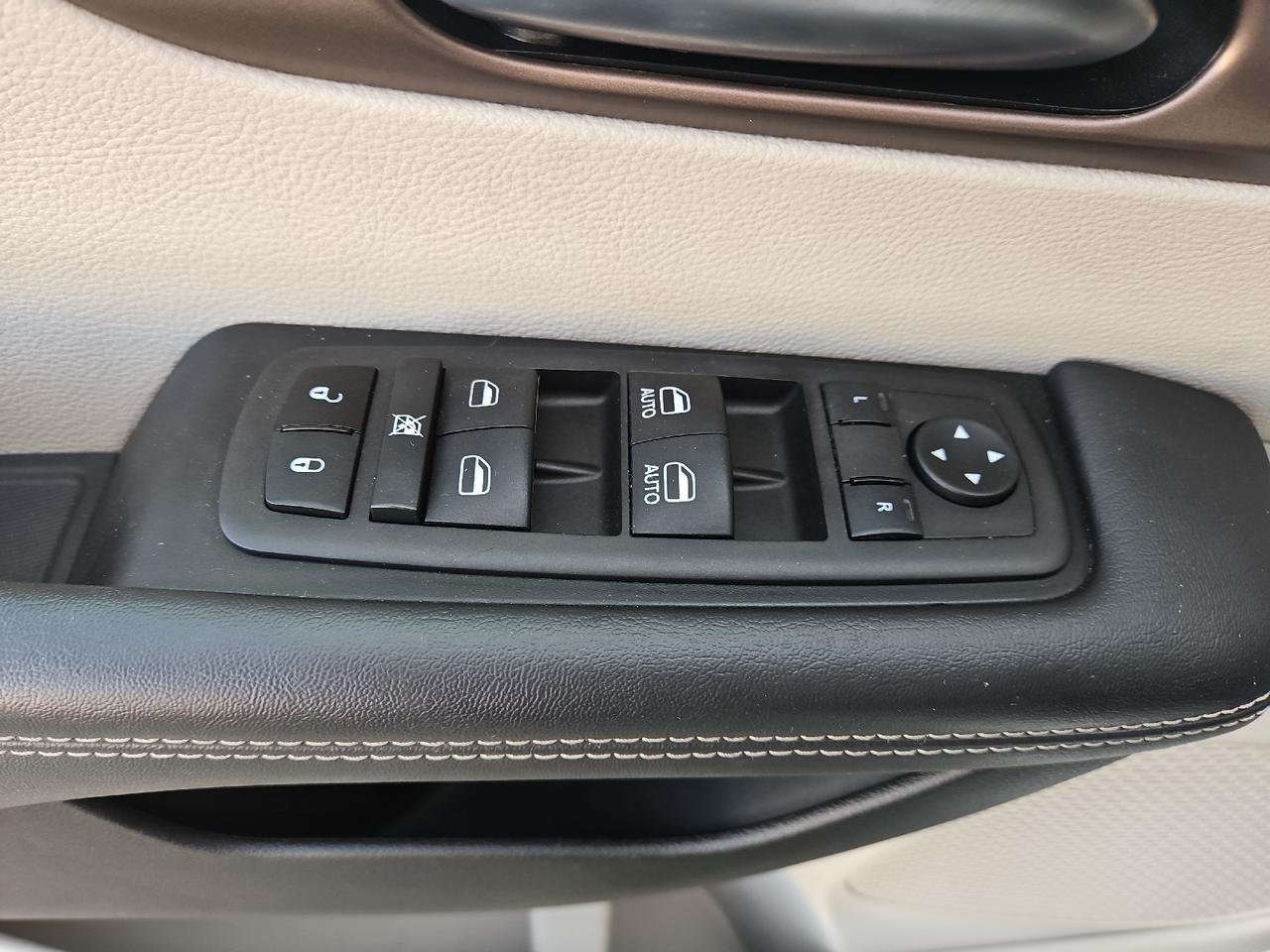 2023 Chrysler Voyager (fleet-only) LX Grand Junction CO