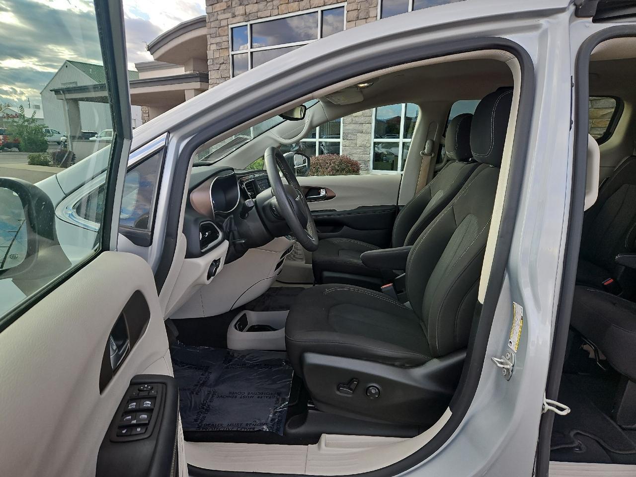 2023 Chrysler Voyager (fleet-only) LX Grand Junction CO