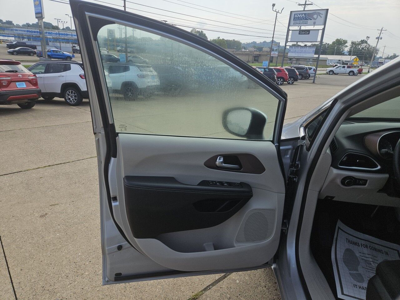 2023 Chrysler Voyager (fleet-only) LX Marietta OH