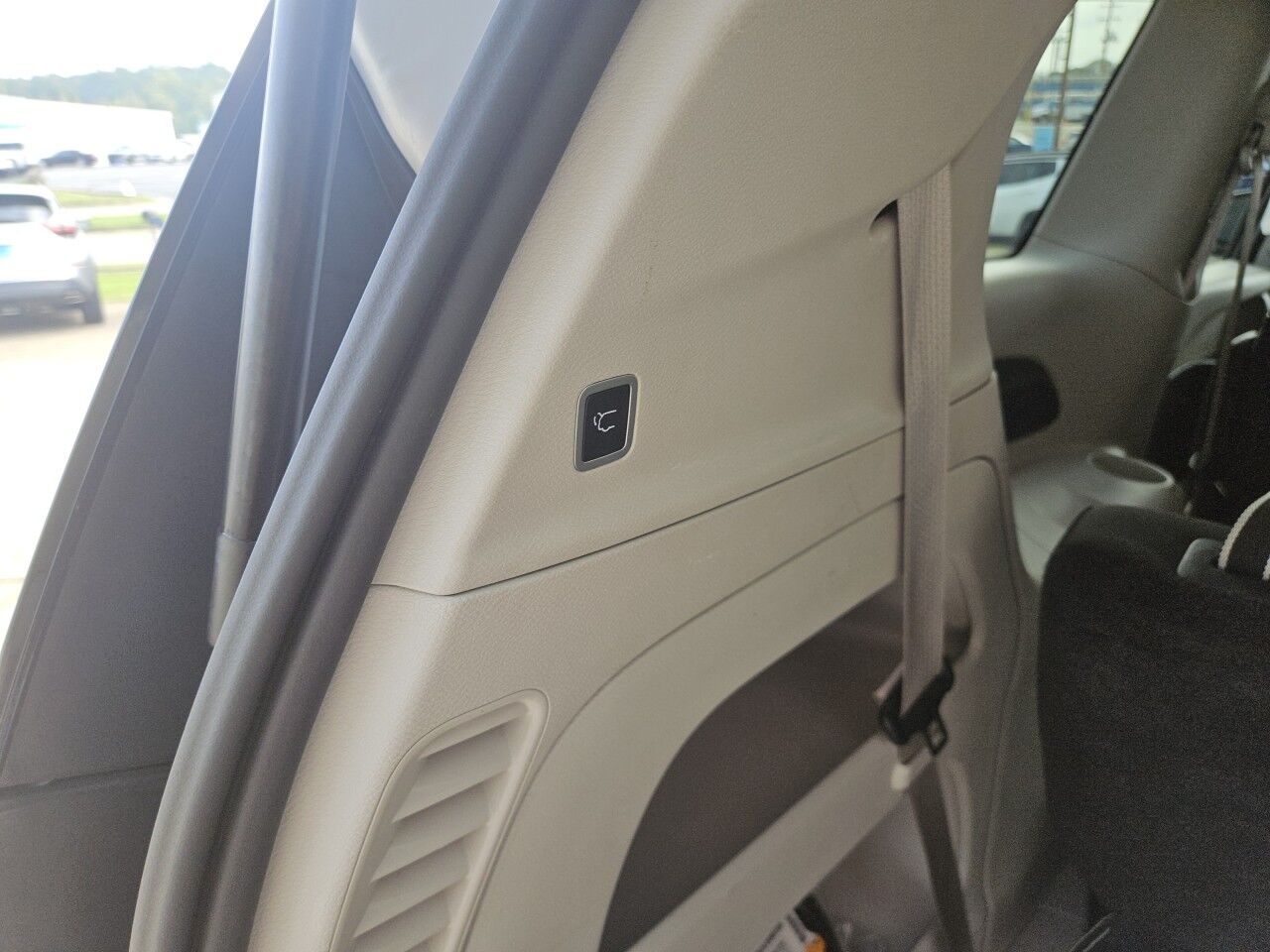 2023 Chrysler Voyager (fleet-only) LX Marietta OH