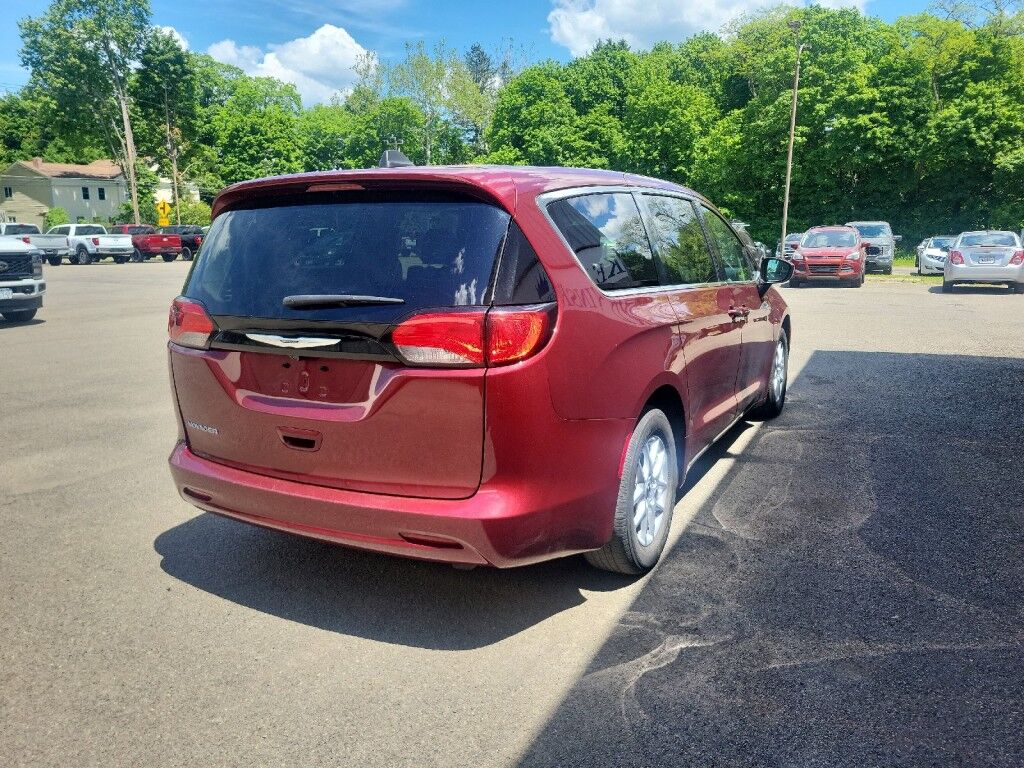 2023 Chrysler Voyager (fleet-only) LX Vestal NY
