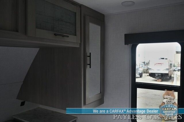 2023 Coleman Dutchmen 2935BH Anchorage AK