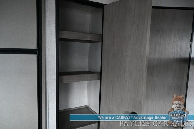 2023 Coleman Dutchmen 2935BH Anchorage AK