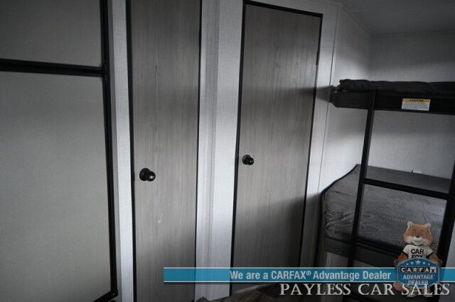 2023 Coleman Dutchmen 2935BH Anchorage AK