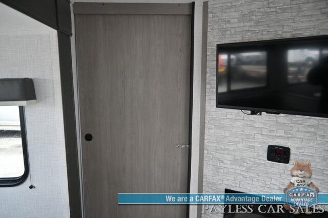 2023 Coleman Dutchmen 2935BH Anchorage AK