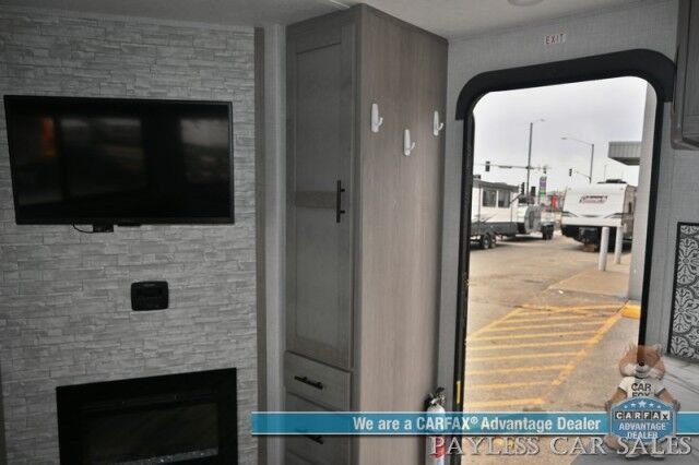 2023 Coleman Dutchmen 2935BH Anchorage AK