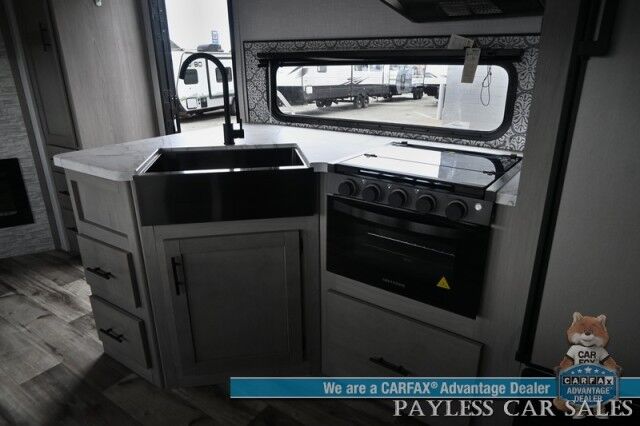 2023 Coleman Dutchmen 2935BH Anchorage AK