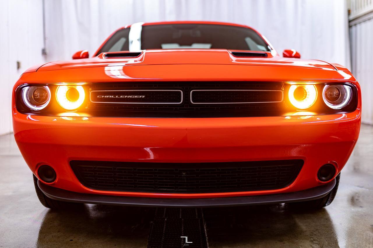 2023 Dodge Challenger AWD SXT Nav BCam Red Deer AB