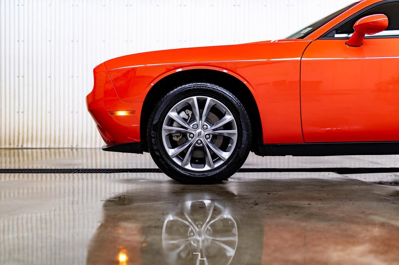 2023 Dodge Challenger AWD SXT Nav BCam Red Deer AB