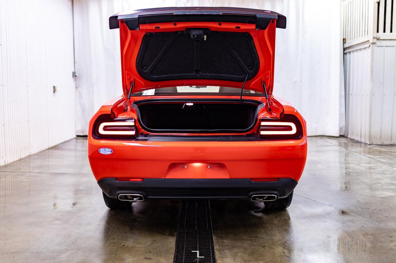 2023 Dodge Challenger AWD SXT Nav BCam Red Deer AB