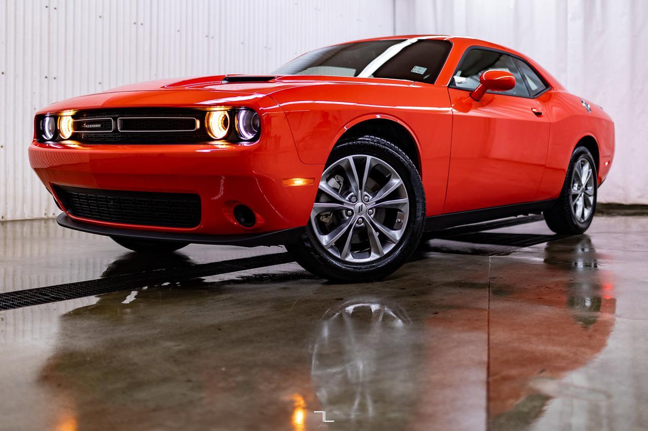 2023 Dodge Challenger AWD SXT Nav BCam Red Deer AB