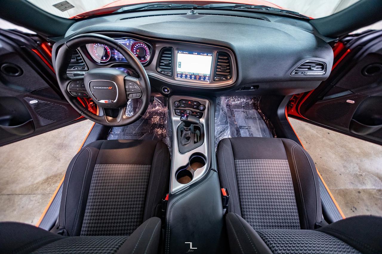 2023 Dodge Challenger AWD SXT Nav BCam Red Deer AB