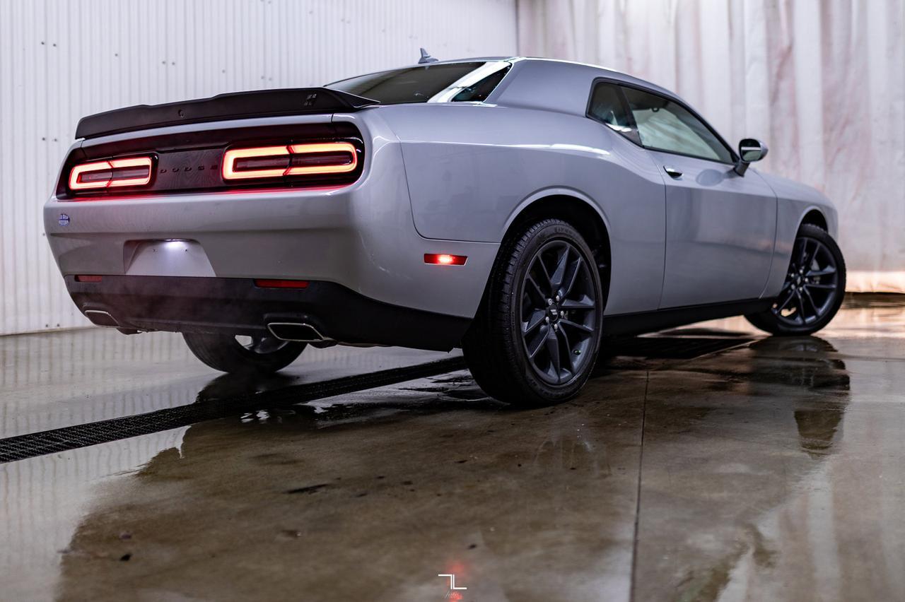 2023 Dodge Challenger AWD SXT Plus Leather Nav BCam Red Deer AB