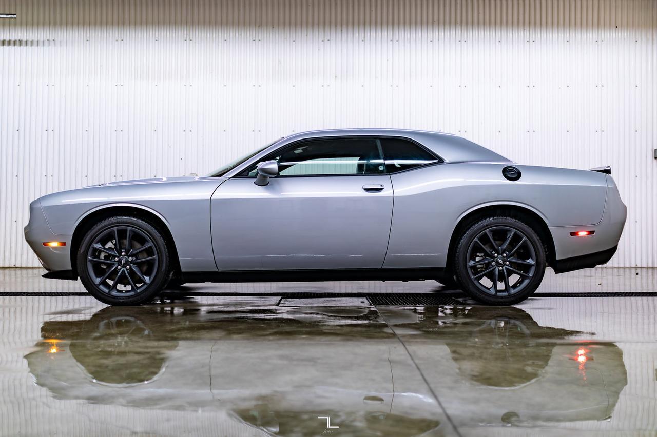 2023 Dodge Challenger AWD SXT Plus Leather Nav BCam Red Deer AB