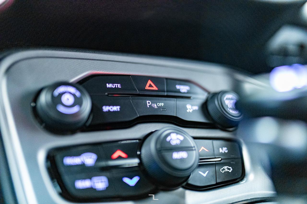 2023 Dodge Challenger AWD SXT Plus Leather Nav BCam Red Deer AB