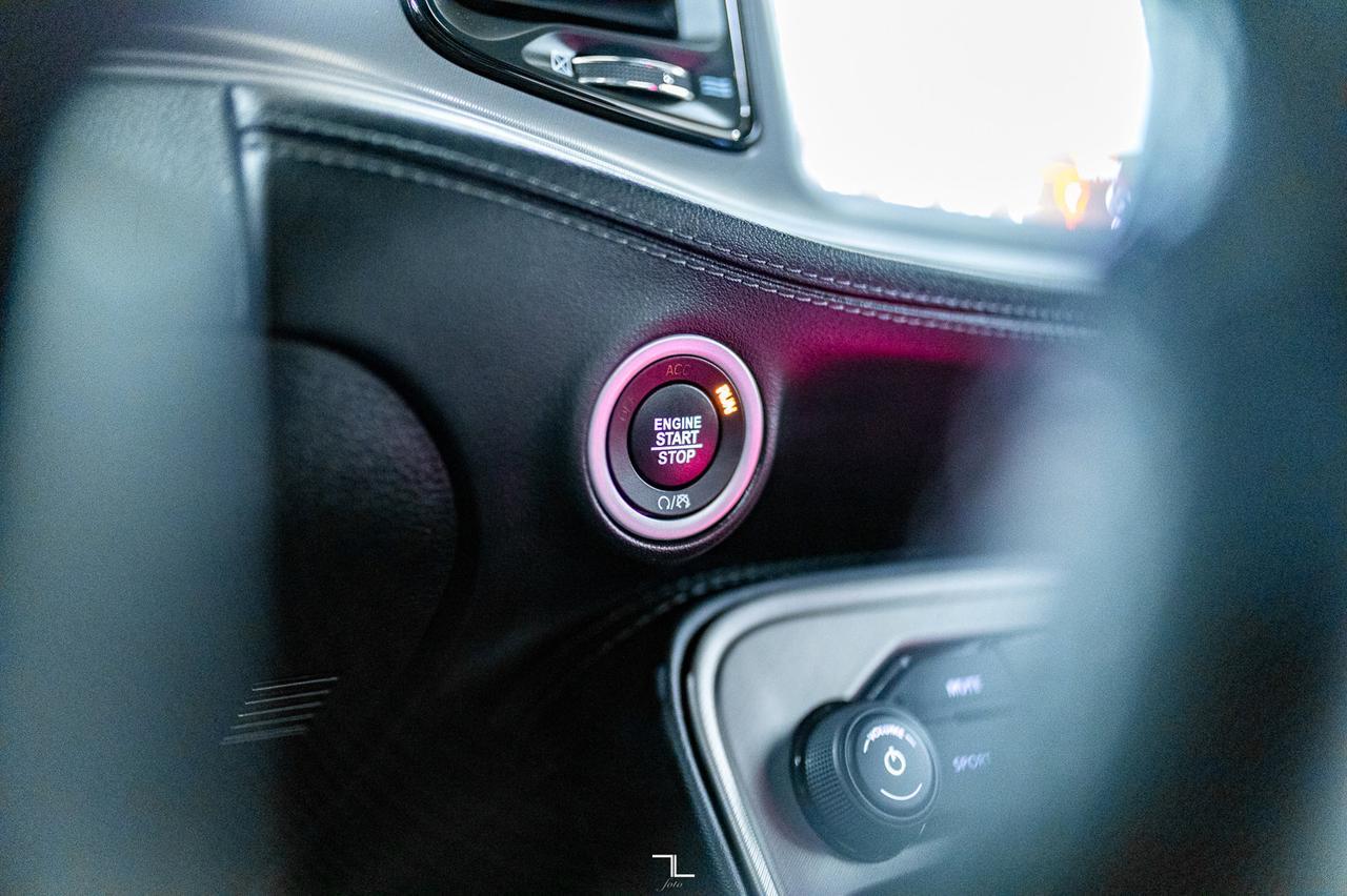 2023 Dodge Challenger AWD SXT Plus Leather Nav BCam Red Deer AB