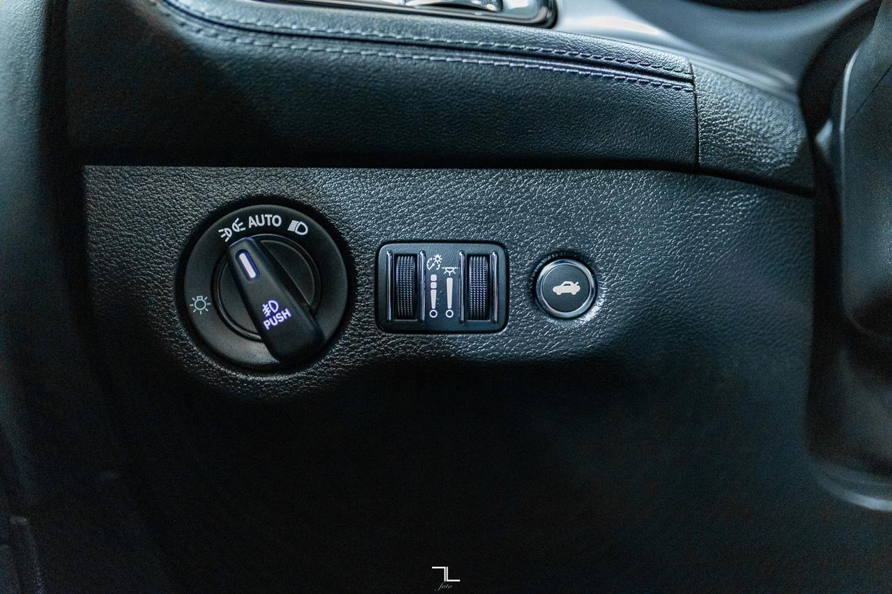 2023 Dodge Challenger AWD SXT Plus Leather Nav BCam Red Deer AB