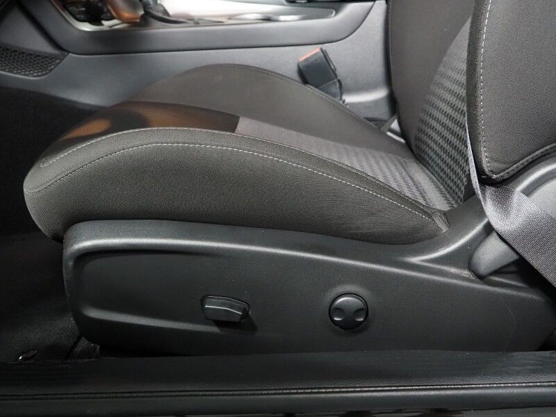 2023 Dodge Challenger R/T *BLACKTOP PKG, MOONROOF, BACKUP-CAMERA, COLOR TOUCHSCREEN, KEYLESS ENTRY, REMOTE START, 20 INCH WHEELS, ACTIVE EXHAUST, ALPINE AUDIO, ANDROID & APPLE Round Rock TX