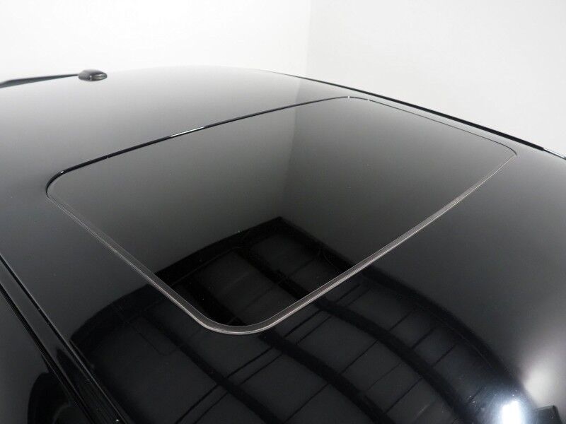2023 Dodge Challenger R/T *BLACKTOP PKG, MOONROOF, BACKUP-CAMERA, COLOR TOUCHSCREEN, KEYLESS ENTRY, REMOTE START, 20 INCH WHEELS, ACTIVE EXHAUST, ALPINE AUDIO, ANDROID & APPLE Round Rock TX