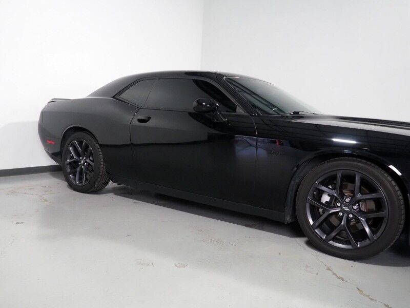 2023 Dodge Challenger R/T *BLACKTOP PKG, MOONROOF, BACKUP-CAMERA, COLOR TOUCHSCREEN, KEYLESS ENTRY, REMOTE START, 20 INCH WHEELS, ACTIVE EXHAUST, ALPINE AUDIO, ANDROID & APPLE Round Rock TX