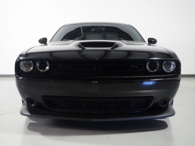 2023 Dodge Challenger R/T *BLACKTOP PKG, MOONROOF, BACKUP-CAMERA, COLOR TOUCHSCREEN, KEYLESS ENTRY, REMOTE START, 20 INCH WHEELS, ACTIVE EXHAUST, ALPINE AUDIO, ANDROID & APPLE Round Rock TX