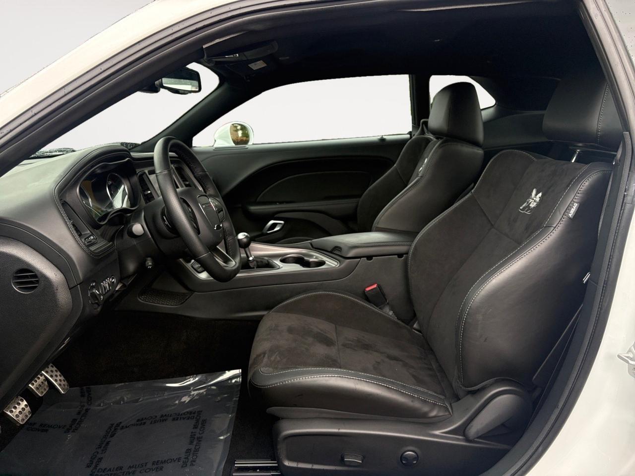 2023 Dodge Challenger R/T Scat Pack 6.4L HEMI 392, SRT DRIVE MODES, BACKUP CAMERA, BLIND SPOT MONITORING, HEATED & VENTILATED SEATS, APPLE CARPLAY/ANDROID AUTO, PARKING SENSORS, ONLY 479 ACTUAL ORIGINAL MILES, 1 OWNER, CLEAN CARFAX, LOCAL TRADE VIRGINIA VEHICLE!!!