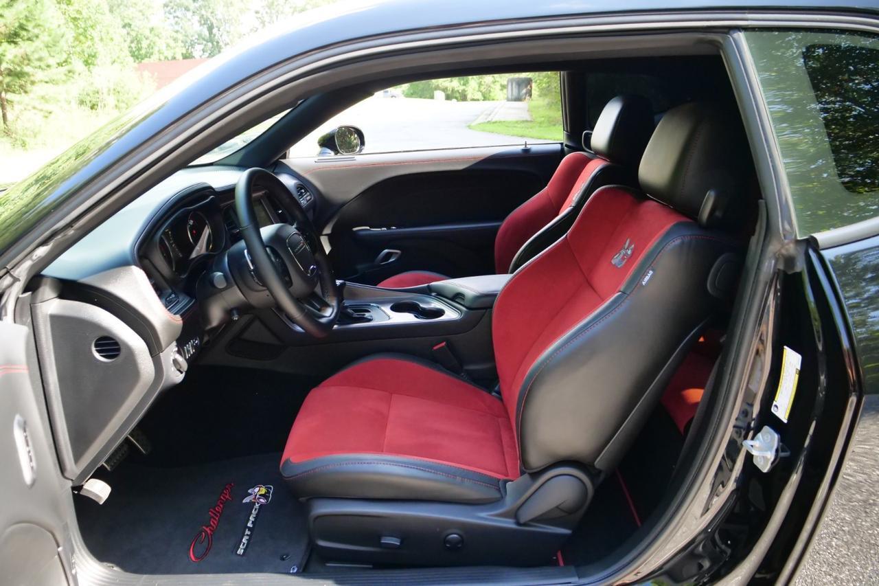 2023 Dodge Challenger R/T Scat Pack Widebody / Harman Kardon Audio / 6.4L V8! Lincolnton NC