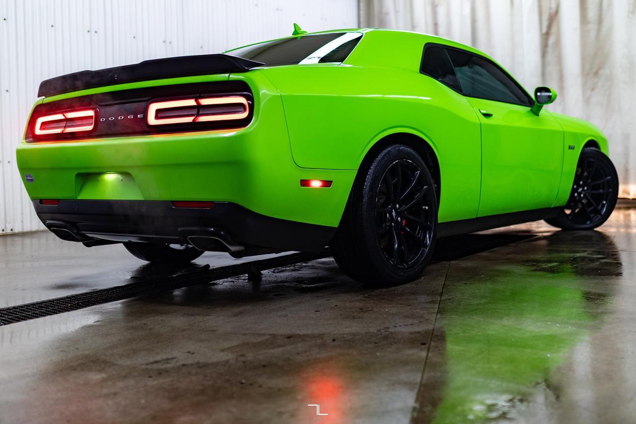 2023 Dodge Challenger R/T Shaker Leather Roof Nav BCam Red Deer AB