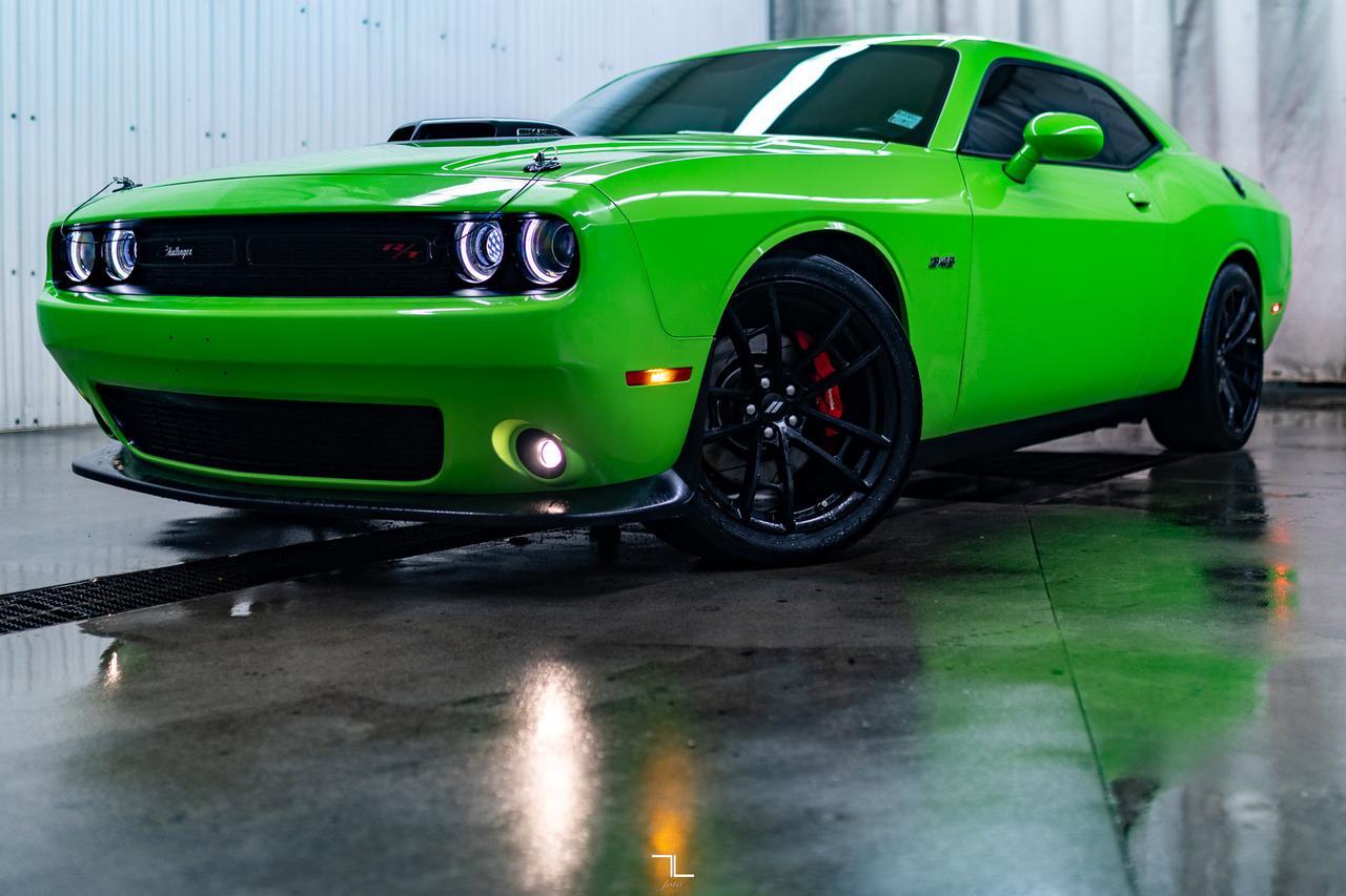 2023 Dodge Challenger R/T Shaker Leather Roof Nav BCam Red Deer AB