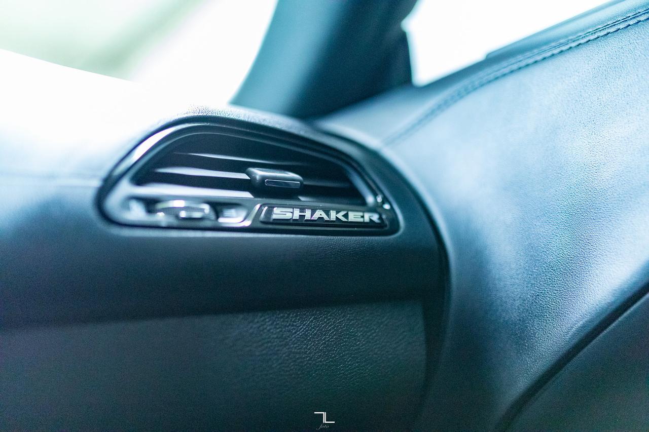 2023 Dodge Challenger R/T Shaker Leather Roof Nav BCam Red Deer AB