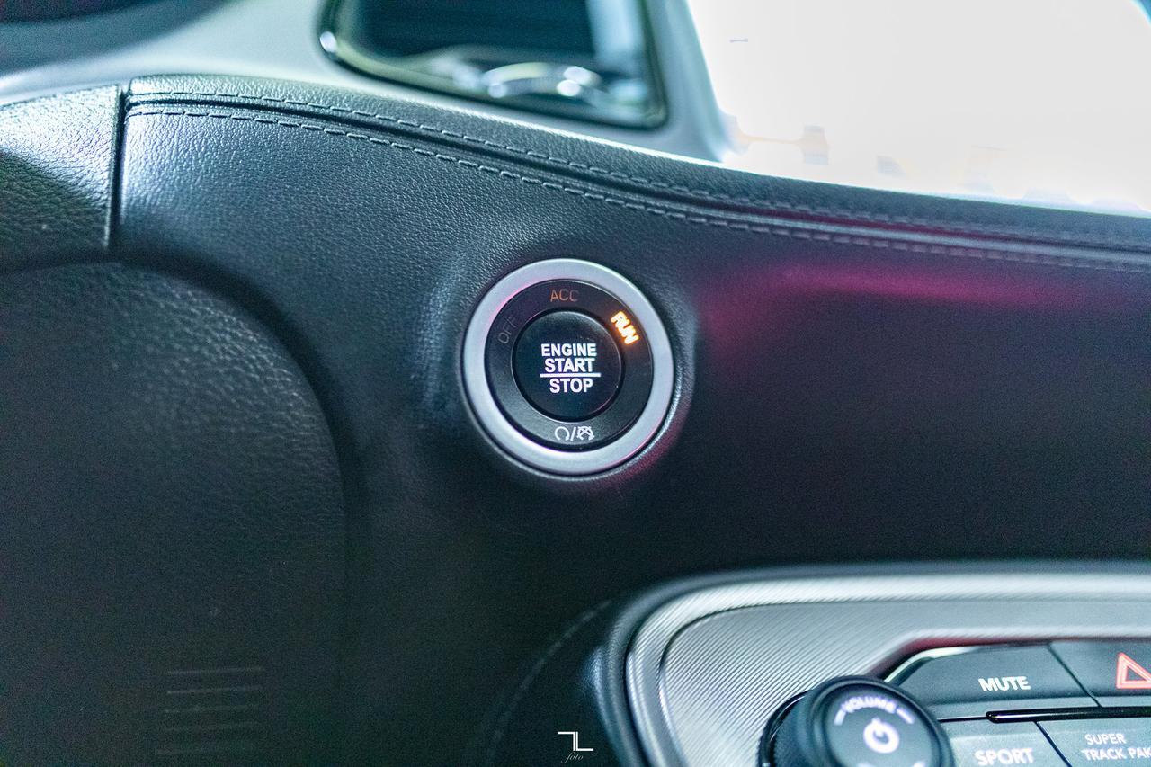 2023 Dodge Challenger R/T Shaker Leather Roof Nav BCam Red Deer AB