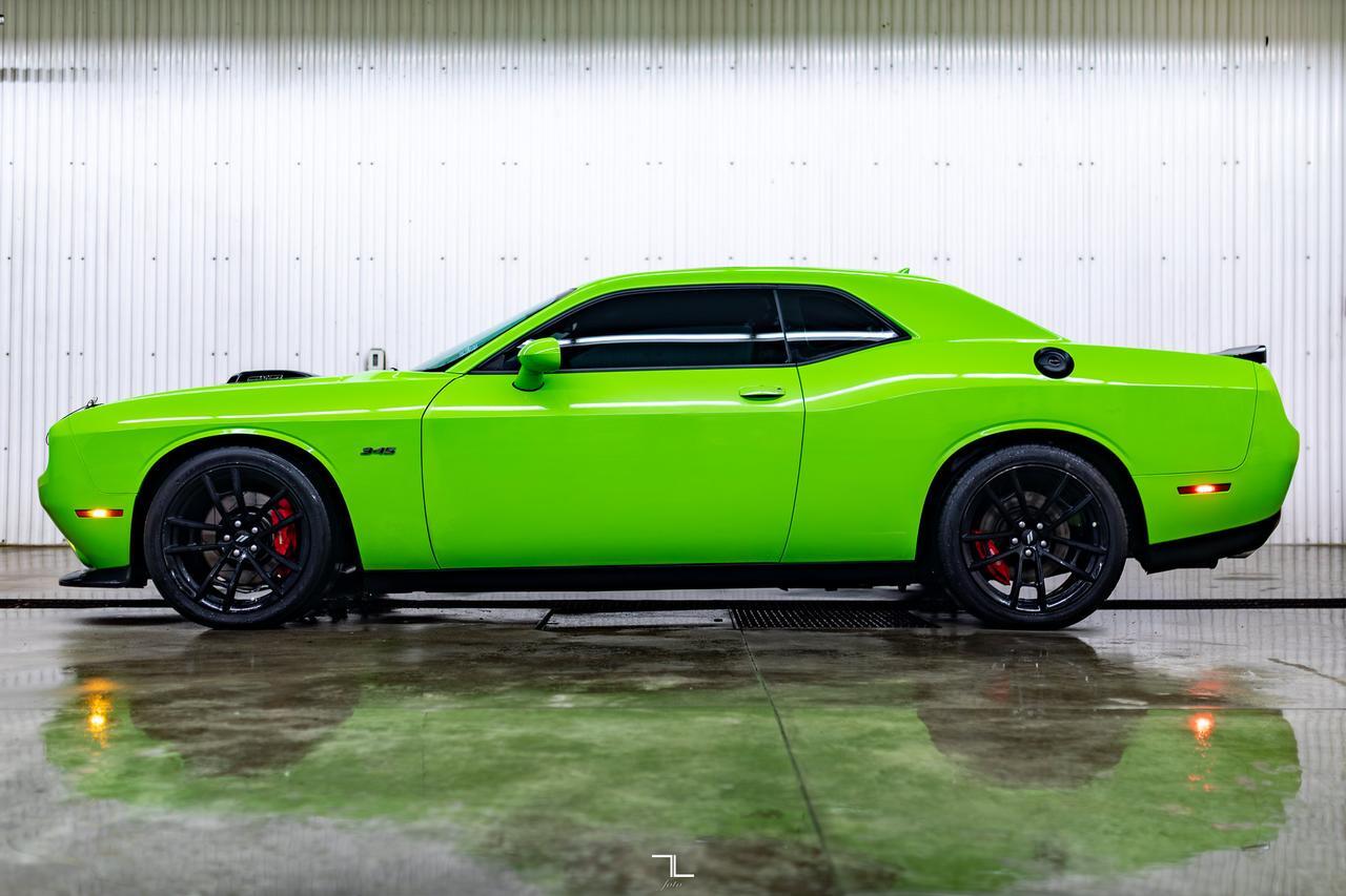 2023 Dodge Challenger R/T Shaker Leather Roof Nav BCam Red Deer AB