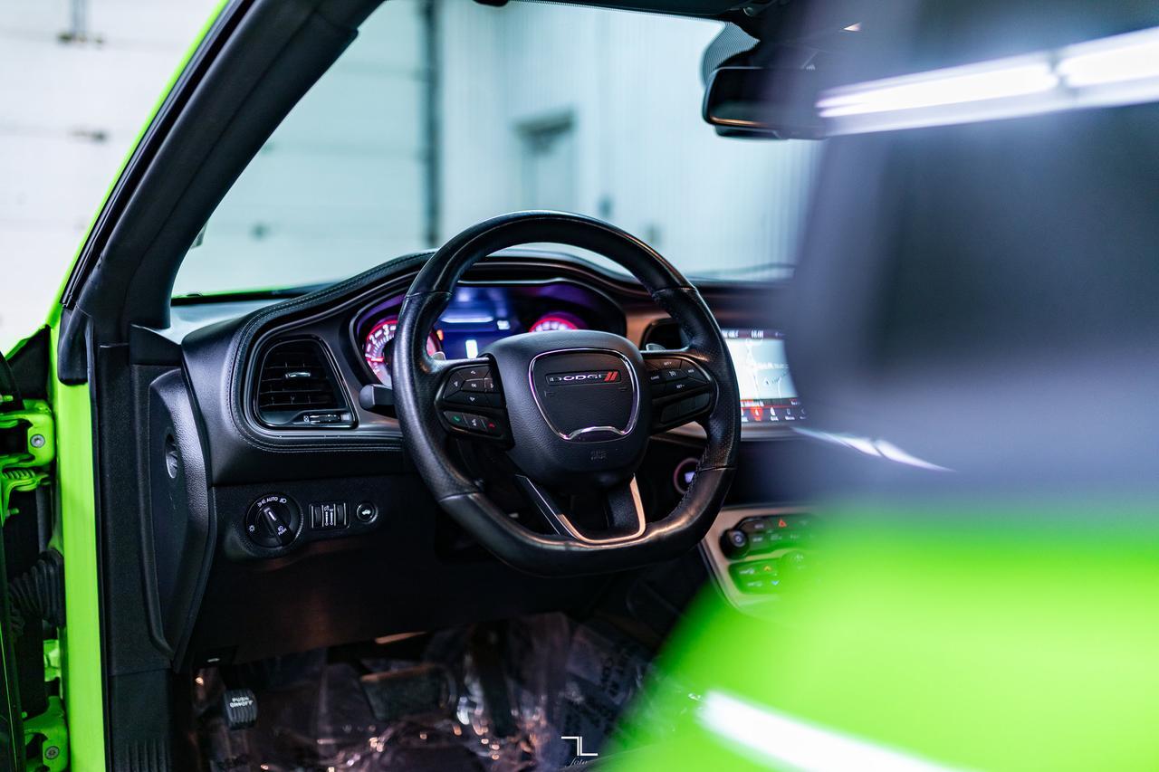 2023 Dodge Challenger R/T Shaker Leather Roof Nav BCam Red Deer AB