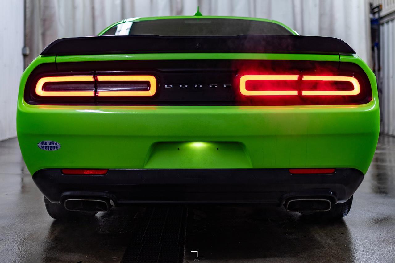 2023 Dodge Challenger R/T Shaker Leather Roof Nav BCam Red Deer AB