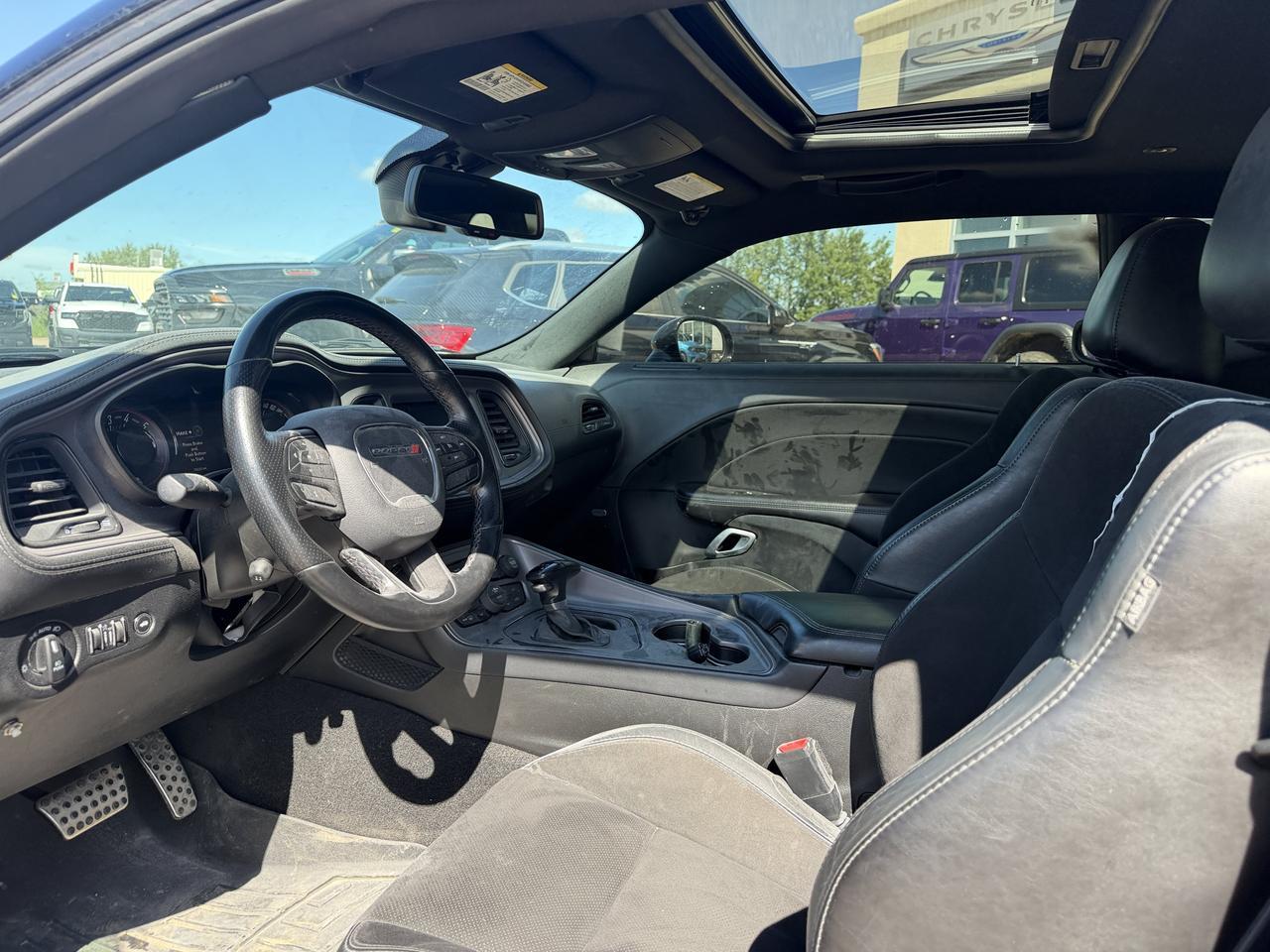 2023 Dodge Challenger RT RWD 2 Door | Low KMs | V8 HEMI | Heated Vented Nappa Leather | Sunroof | NAV | Remote Start Redwater AB
