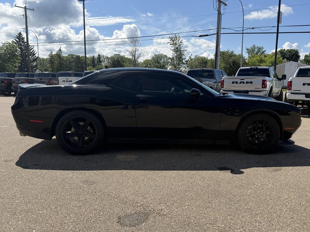 2023 Dodge Challenger RT RWD 2 Door | Low KMs | V8 HEMI | Heated Vented Nappa Leather | Sunroof | NAV | Remote Start Redwater AB