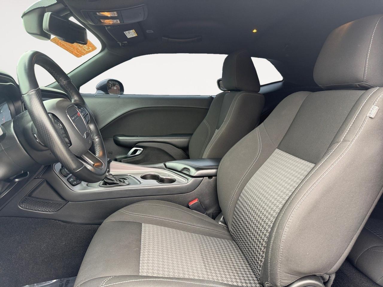 2023 Dodge Challenger SXT, ALPINE SPEAKERS, APPLE CARPLAY/ANDROID AUTO, BACKUP CAMERA, POWER AND HEATED MIRRORS, KEYLESS START, LOW MILES! Norfolk VA