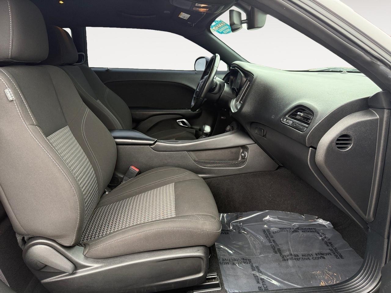 2023 Dodge Challenger SXT, ALPINE SPEAKERS, APPLE CARPLAY/ANDROID AUTO, BACKUP CAMERA, POWER AND HEATED MIRRORS, KEYLESS START, LOW MILES! Norfolk VA