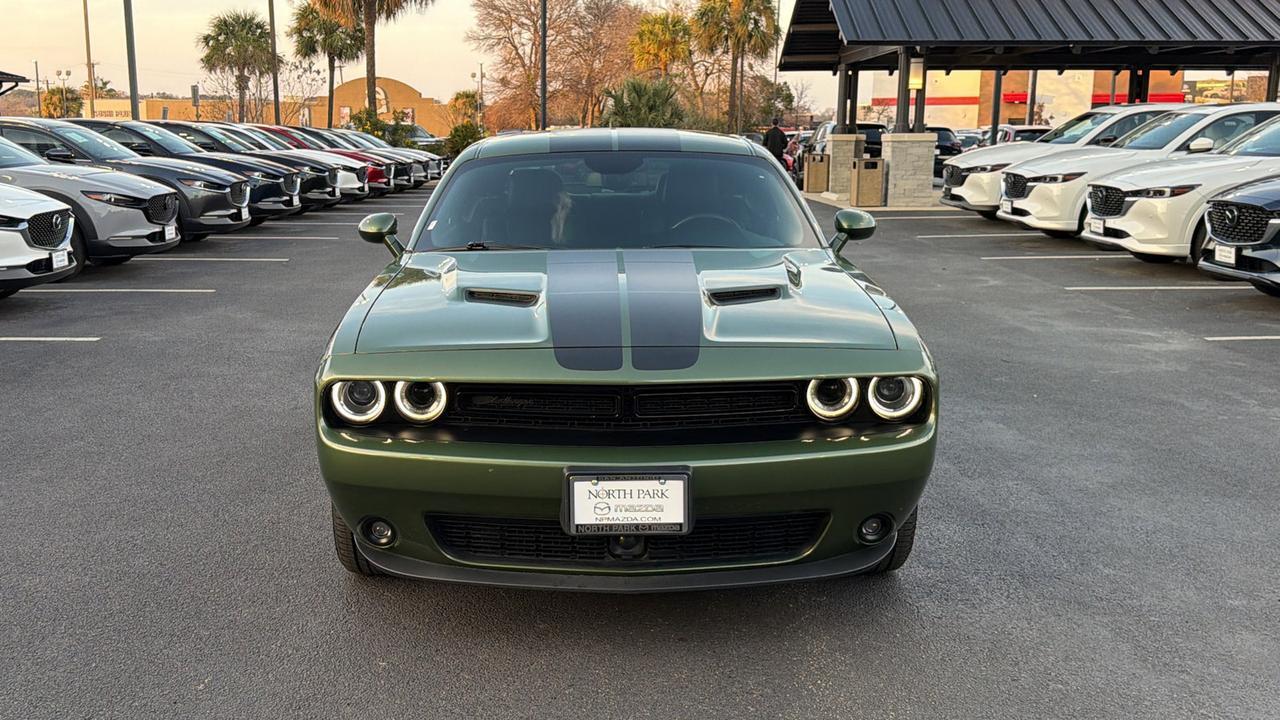 2023 Dodge Challenger SXT