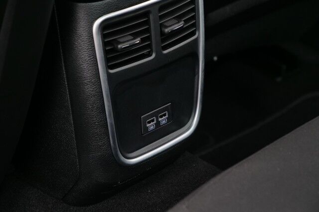 2023 Dodge Charger R/T / Harman Kardon Audio / Heated Seats / 5.7L V8! High Point NC