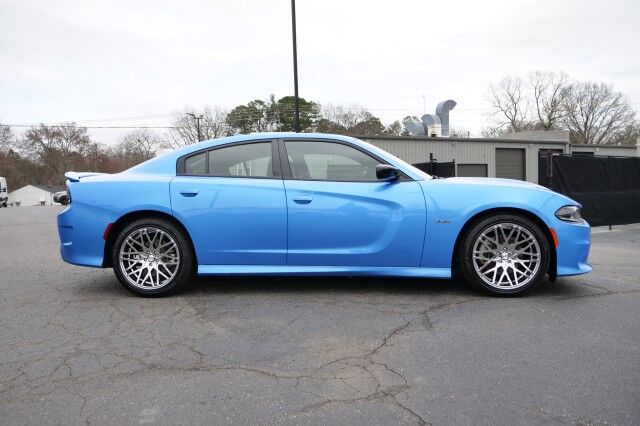 2023 Dodge Charger R/T / Harman Kardon Audio / Heated Seats / 5.7L V8! High Point NC