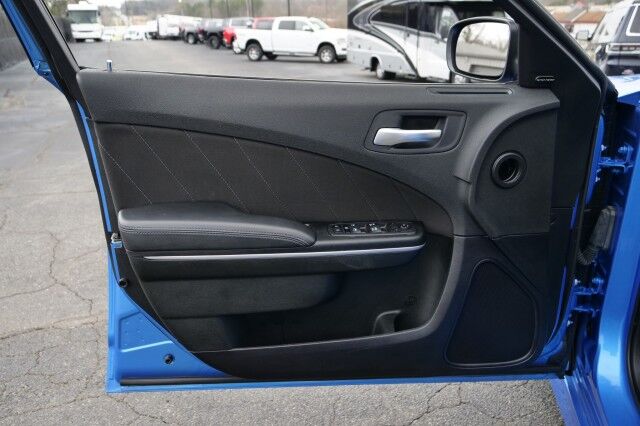 2023 Dodge Charger R/T / Harman Kardon Audio / Heated Seats / 5.7L V8! High Point NC