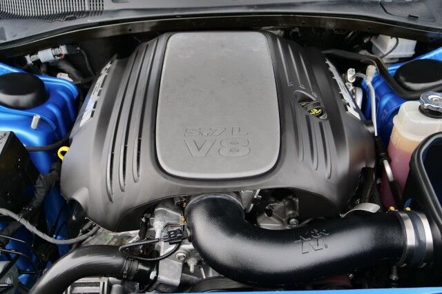 2023 Dodge Charger R/T / Harman Kardon Audio / Heated Seats / 5.7L V8! High Point NC